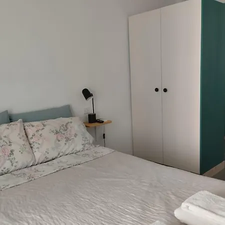 B3 - The Colorful One Apartment Aigio Exterior photo