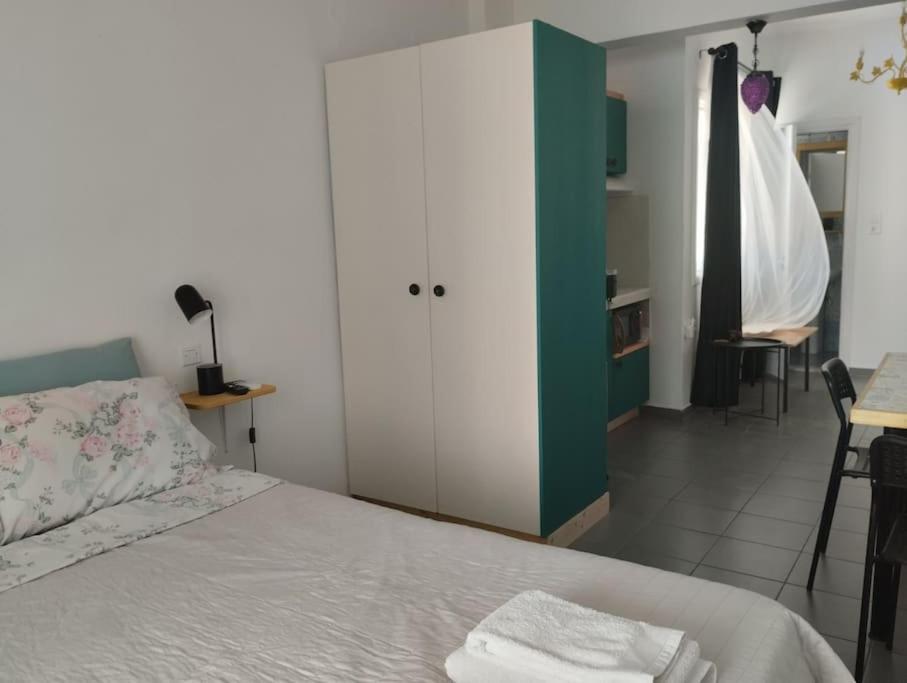Apartment B3 - The Colorful One Aigio